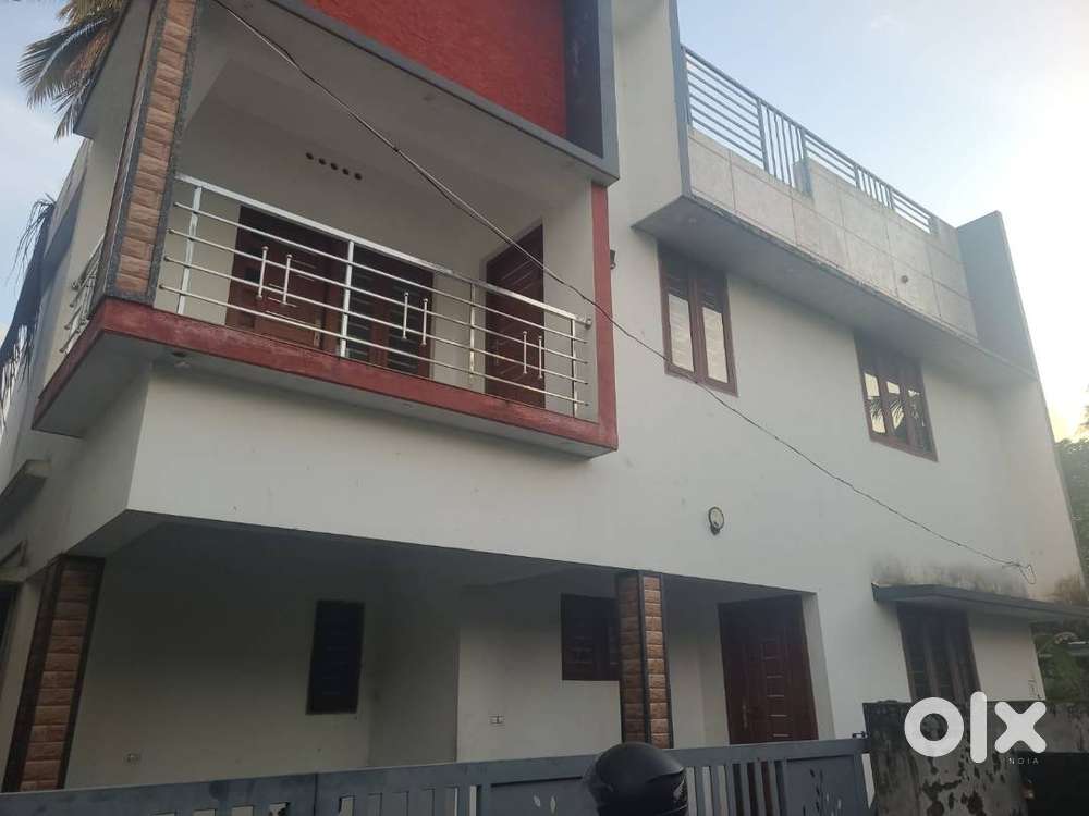 1200sqft 3BHK Semifurnished New House in Eroor