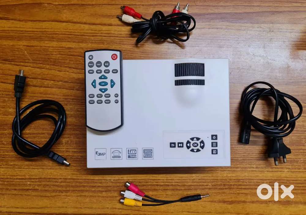 LED PROJECTOR  WITH FULL ACCESSORIES EXCHANGE WILL ACCEPT