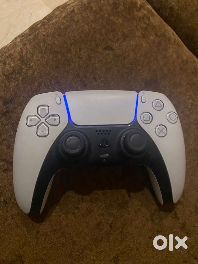 PS5 controller