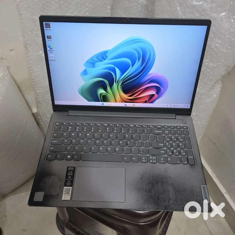 Lenovo i3 11th generation /8/ 512 ssd.