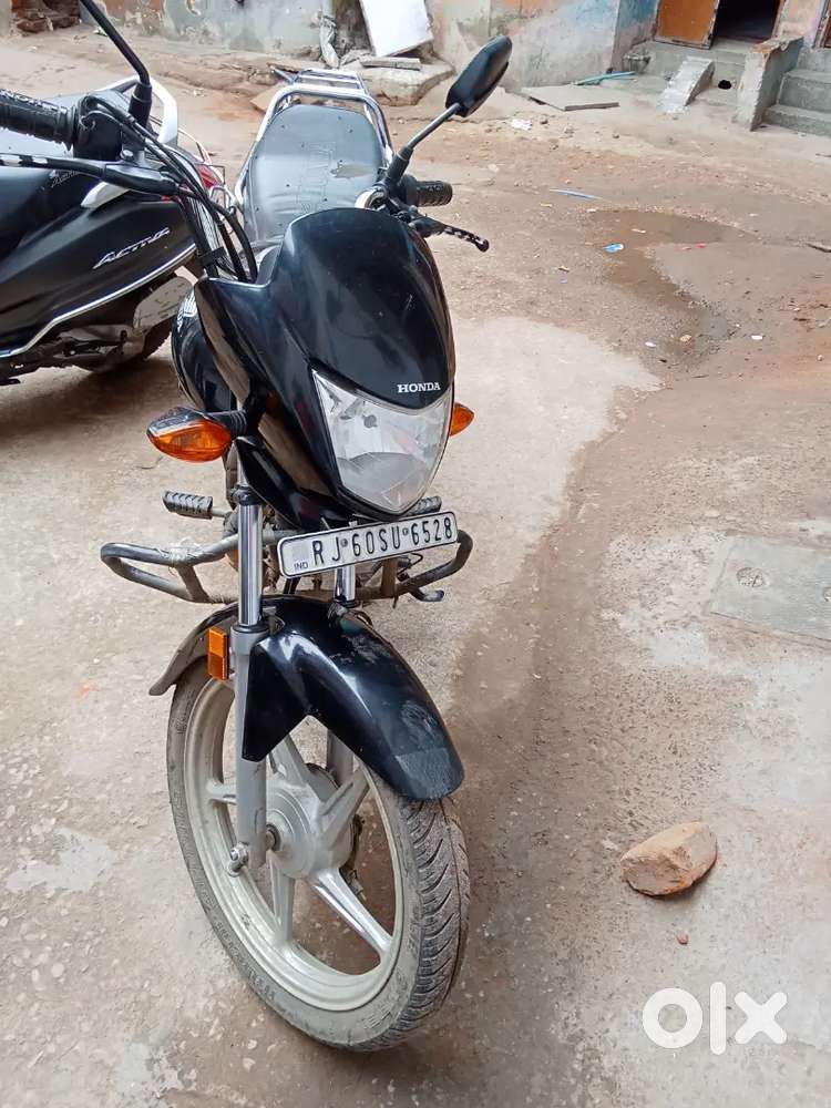 Honda cd110 delux black colour,2024 model, very good condition