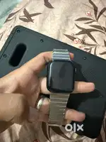 Apple watch series 7 45mm midnight color.