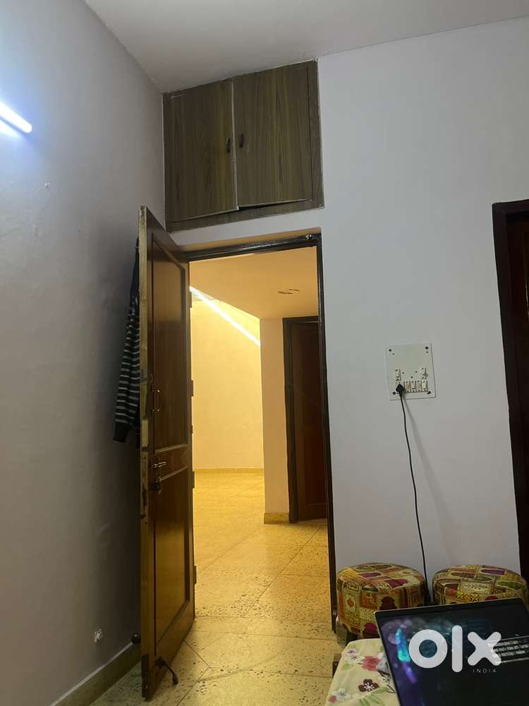 Paying Guest - with / without food