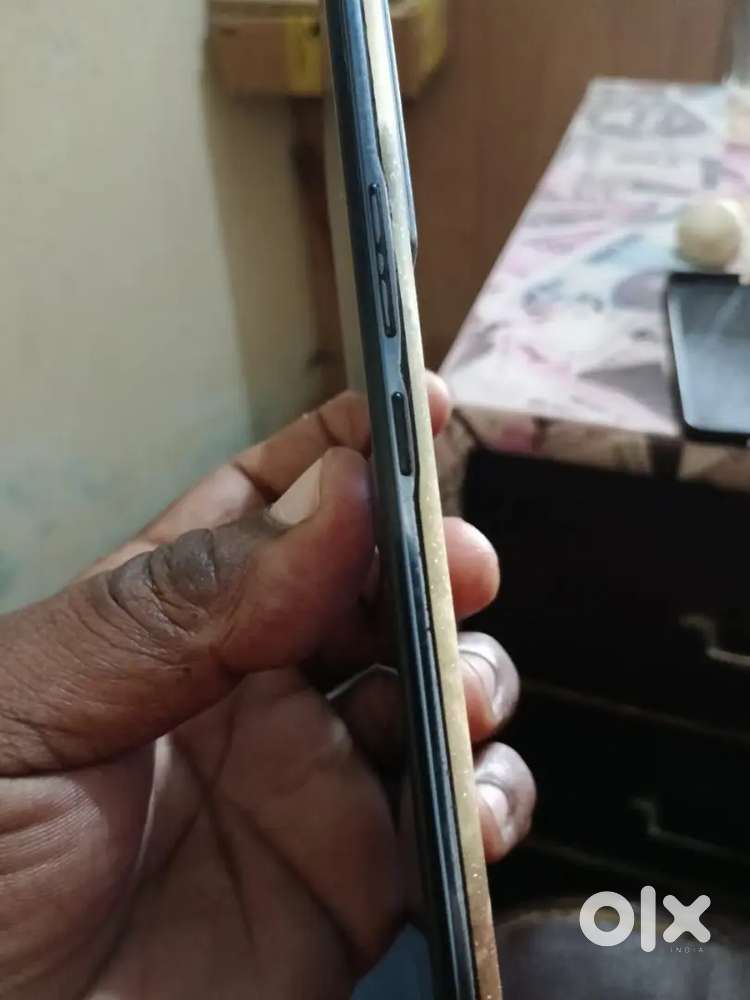 Good working mobile urgent sale 5 g mobile vivo 21 e