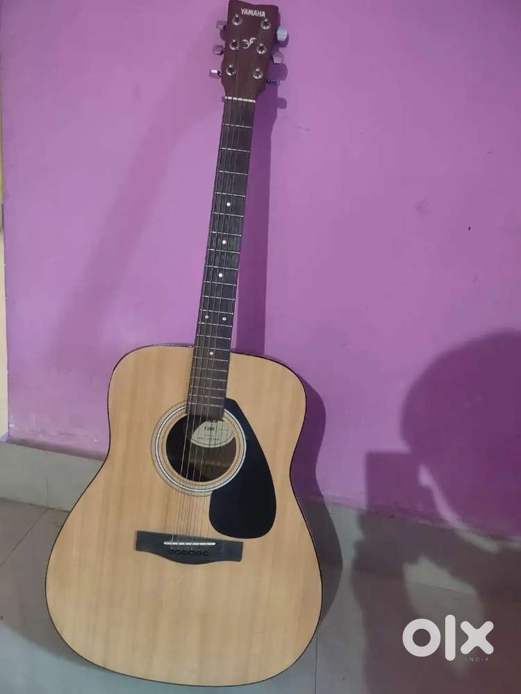 Yamaha Guitar F280