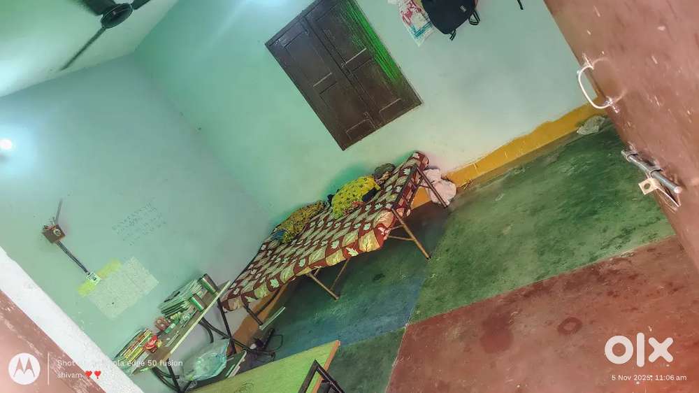 Flat fully independent hai makan malik kuch nhi bolenge