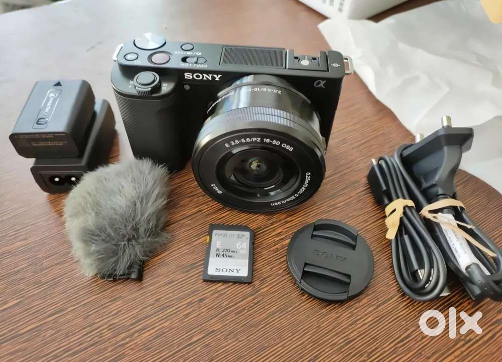 Sony zv e10 DSLR camera with lens