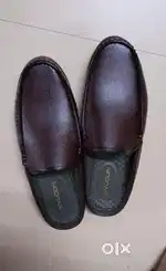 Leather shoe