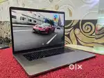 Apple Macbook Pro i7/16/512gb/5.5gb Graphics 15inch Retina Touchbar