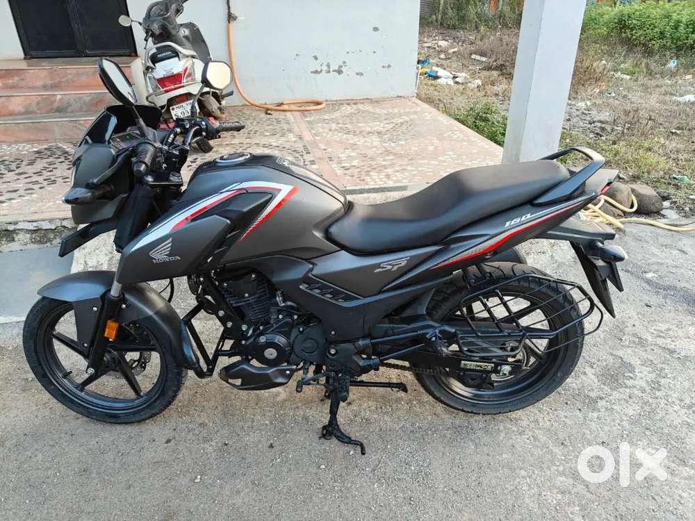 2023 Honda SP160 - Low KM, Excellent Condition!