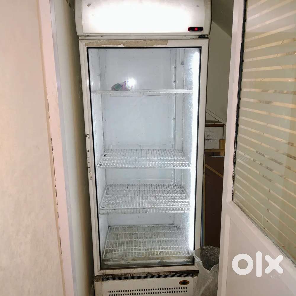 Display fridge