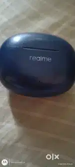 realme t110