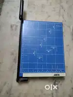 Paper cutter