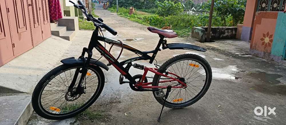 Sports bike