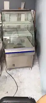 Cooling showcase