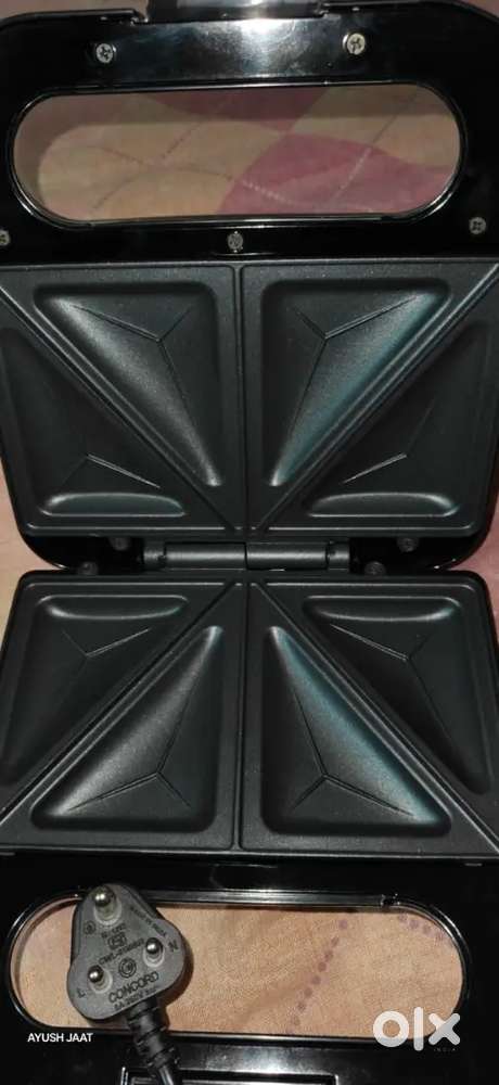 brand new unused toaster