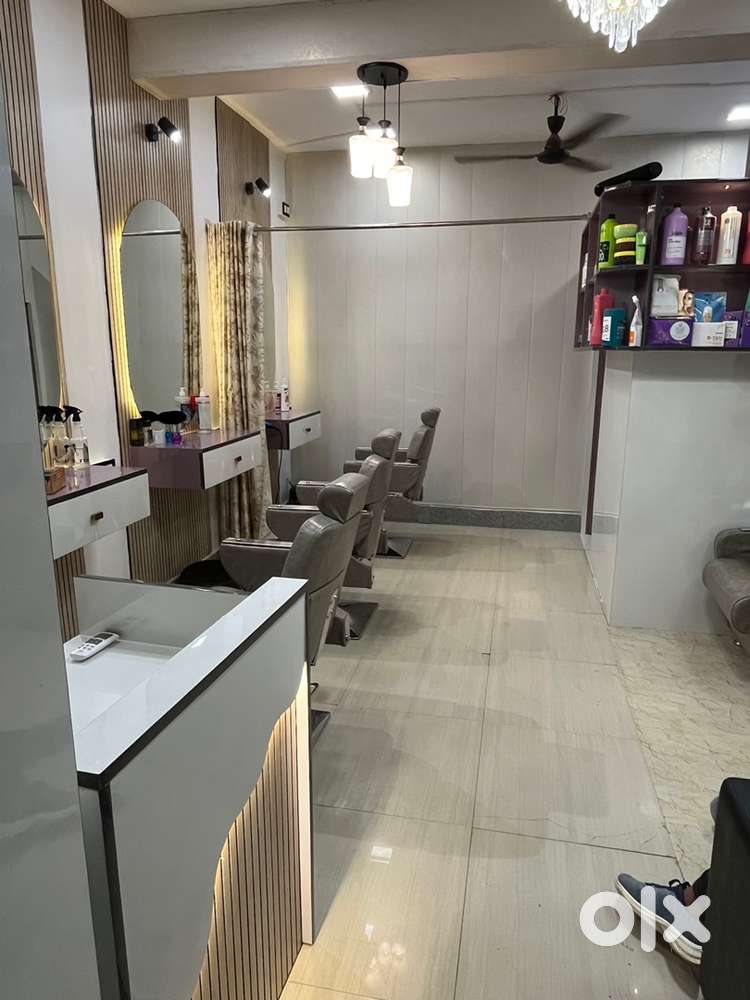 Unisex salon all item are brand new