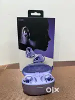 Boat Airdopes Loop earpods