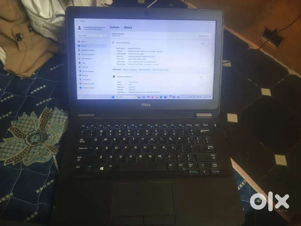 Dell Latitude E7270,