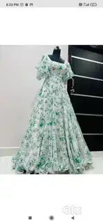 Mujhes stand damy ki jarurat hai jisko bechna ho o content kre
