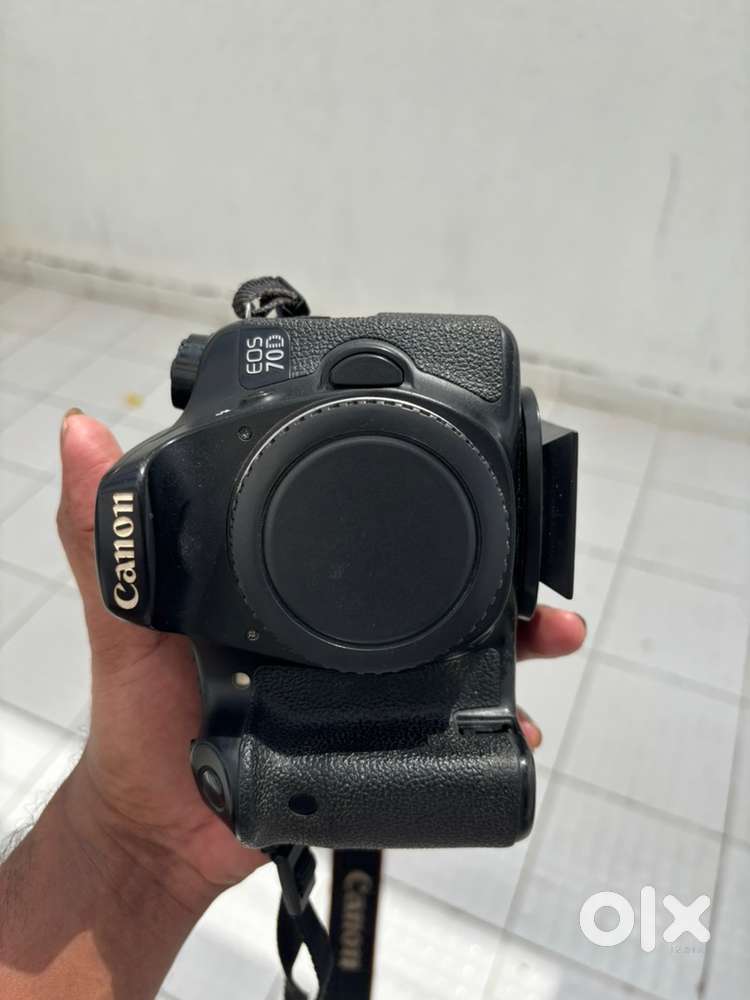 Canon 70D with lens