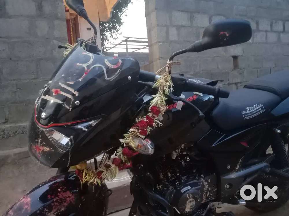 Pulsar bike super good condition