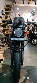 A Royal Enfield Hunter 350 ABS bike is good condition