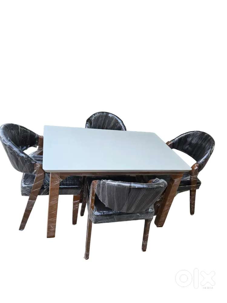 Dining table 4 chair. New brand. 055