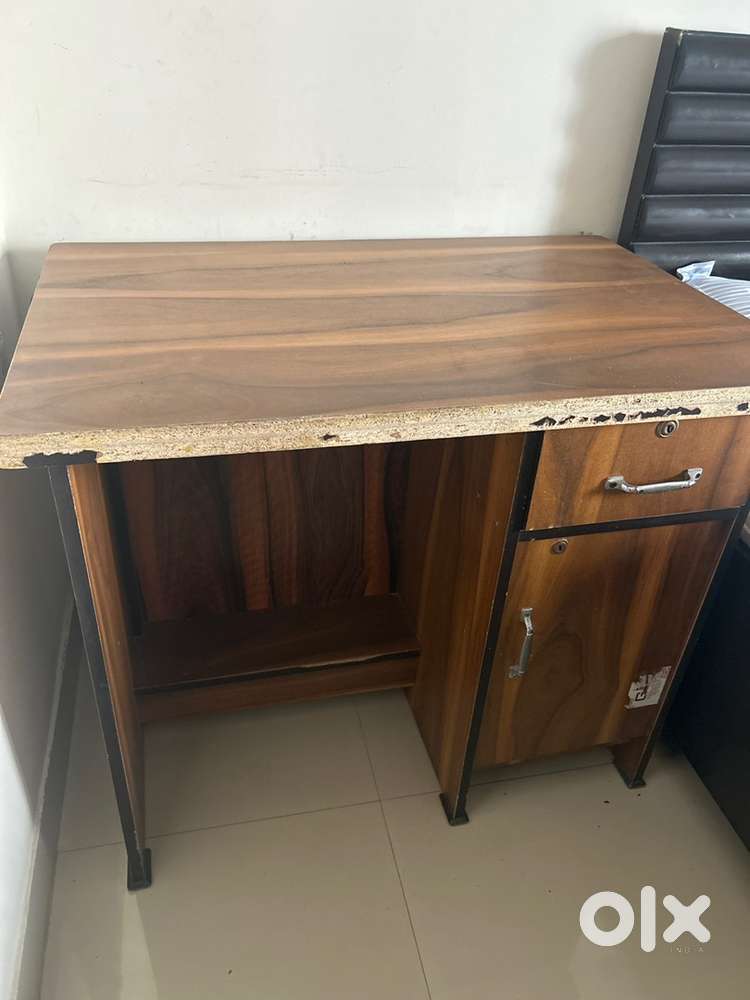 Study/computer table