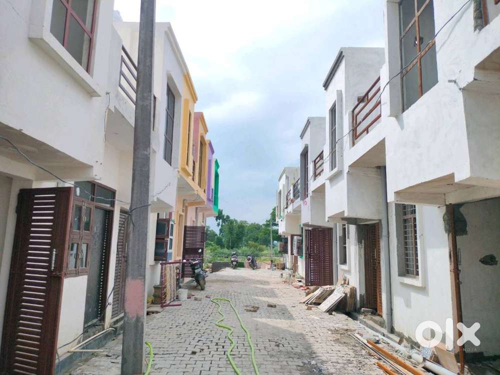 अपनी छत्त अपना मकान  63sqyards Independent House @28.5 Lacs
