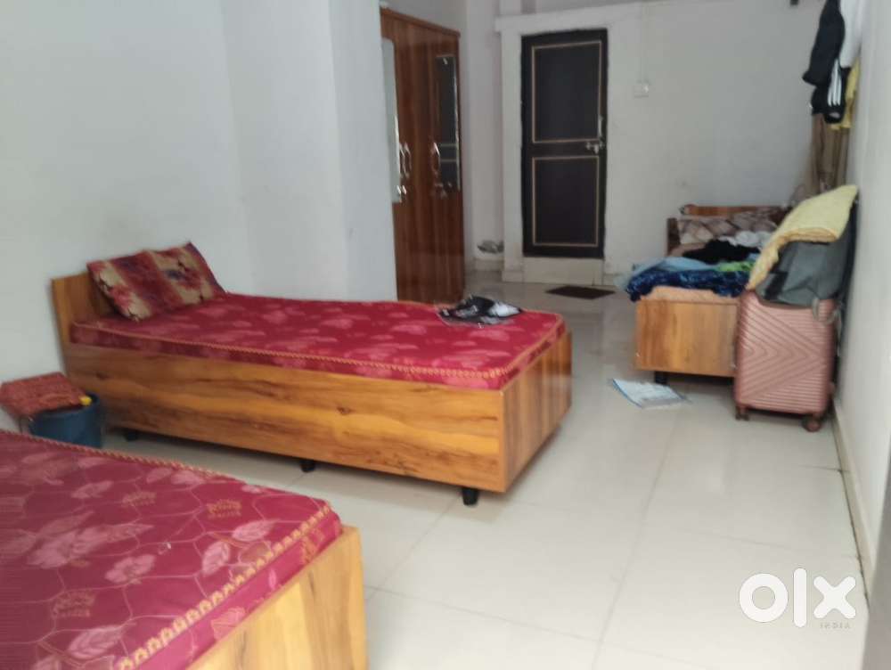 Need a helper for pg hostel