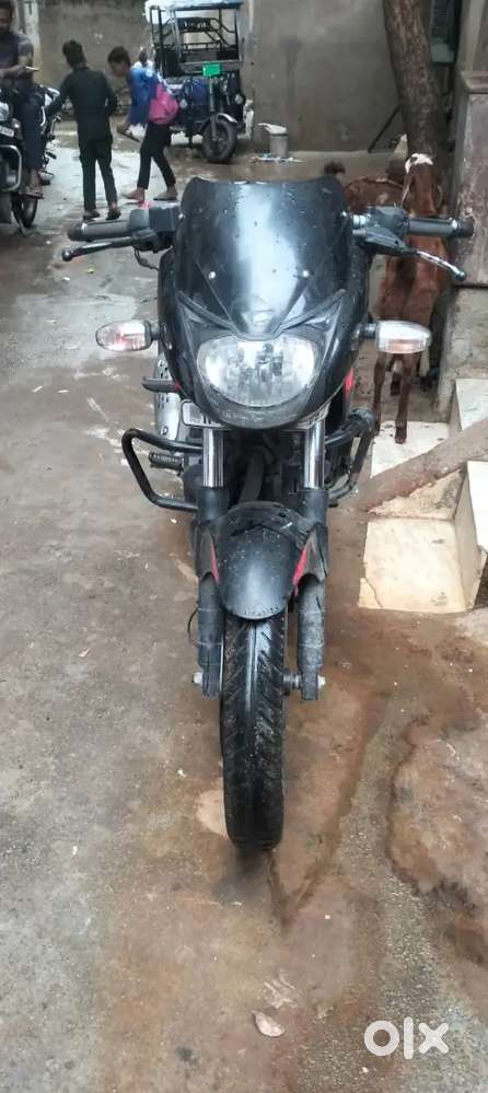 Pulsar 150 twin disc abs