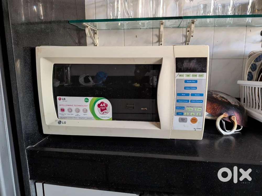 LG Convection Microwave 26L  Hardly Used  Urgent Sale Andheri