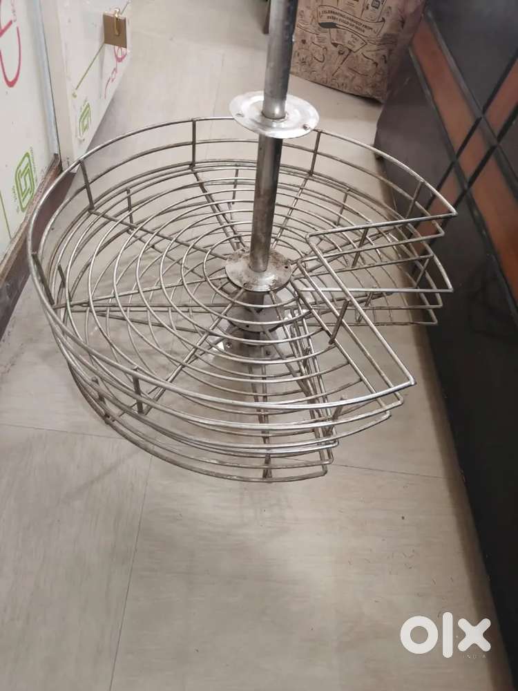 Modular kitchen baskets and round corner