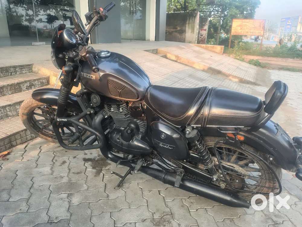 Yezdi Roadster mint condition for sale!