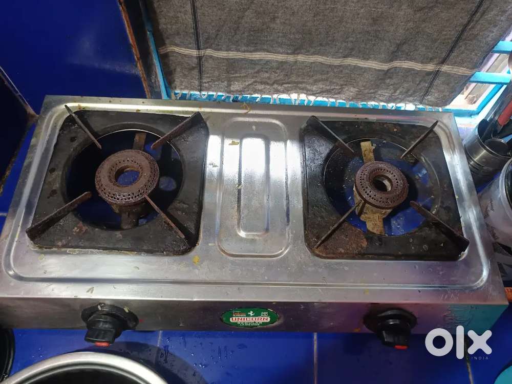 Gas stove and pipe.regulater