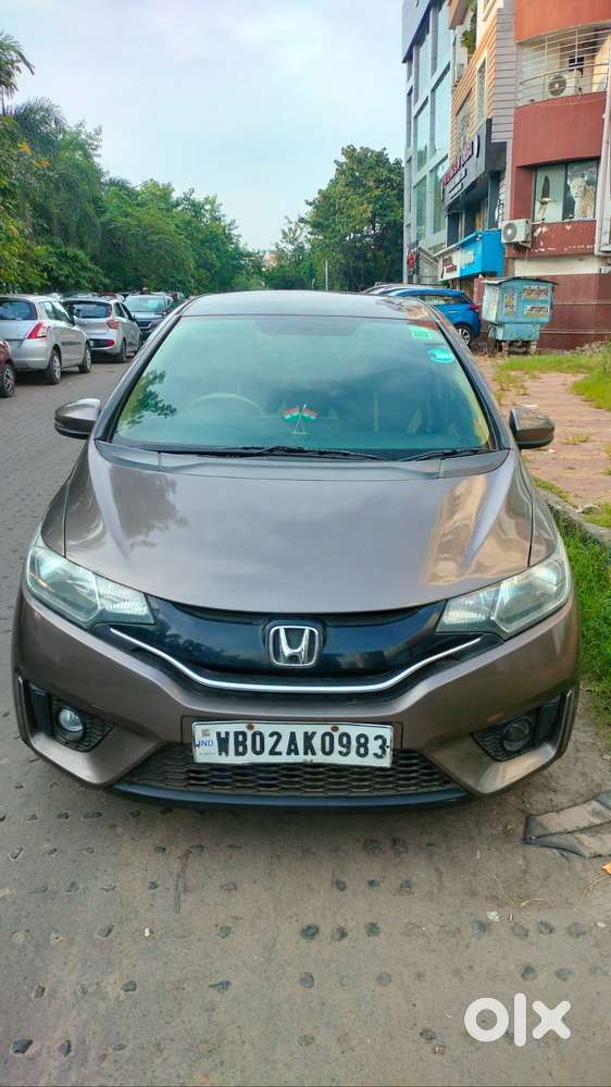 Honda jazz 2016 v model with 360 degree and Android auto installed