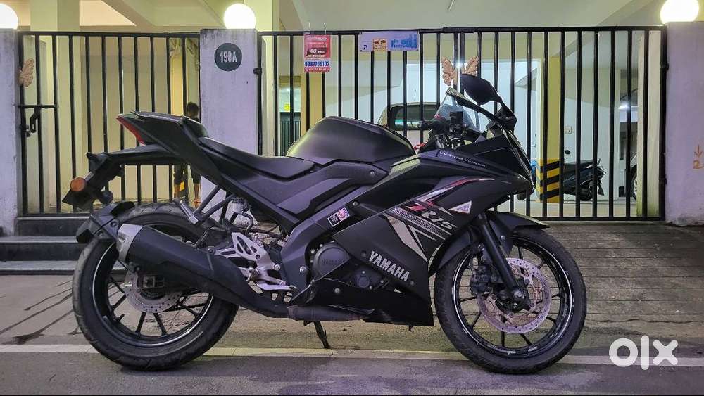 R15 V3 dark knight edition Mint condition