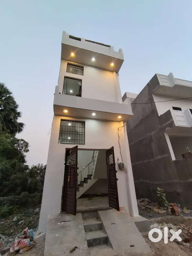 Akssh property Varanasi
