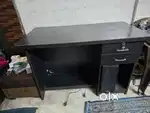 Office and computer table in mint condition