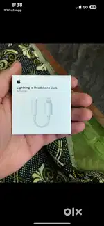 1. Apple Lightning to 3.5mm Converter MMX62ZM/A - Android & iOS Compa