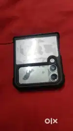 Flip 4 inner display not working small display good