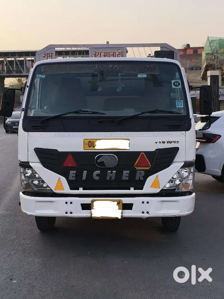 EICHER PRO 1049 WELL MAINTAINED VEHICLE