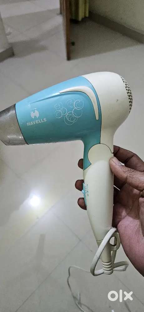Havells hair dryer with cool and hot air in good condition