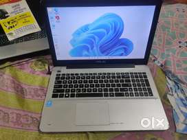 ASUS i3 cpu 5th gen.8 gb ram 256 gb SSD 4 gb grapic rs.11000 fixb