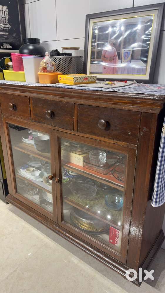 Crockery teak wood almirah