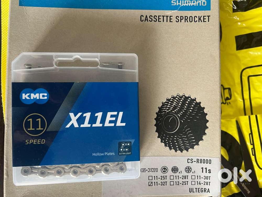 SHIMANO Ultegra R8000 Cassette  and KMC Unisex's X11el Chain, Silver