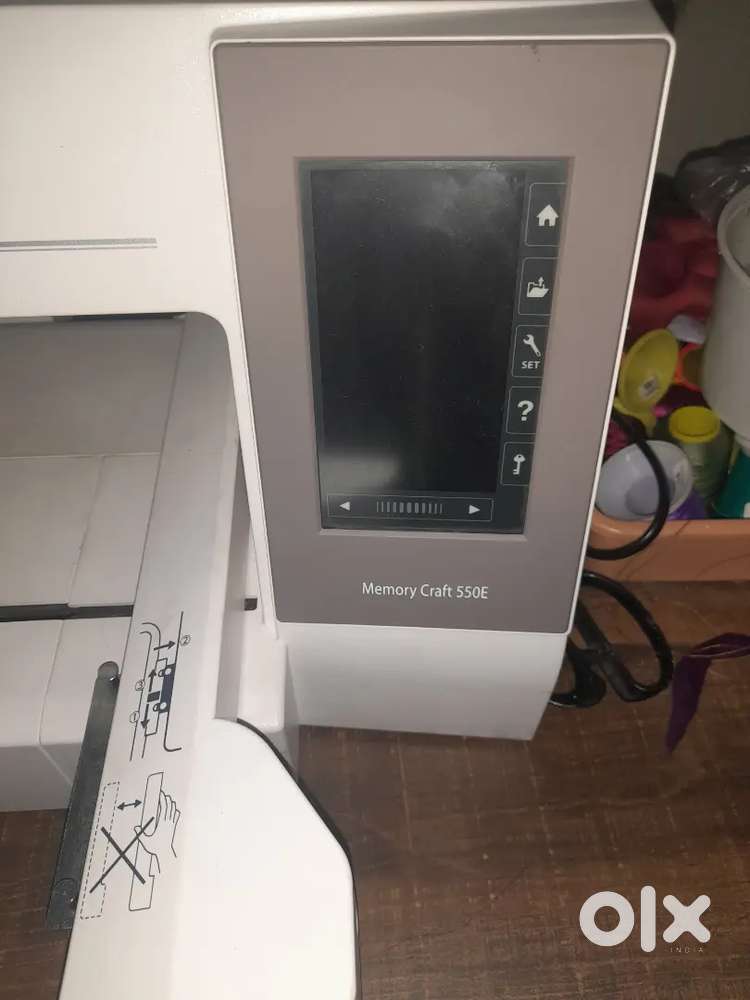 Usha Embroidery machine 550E model