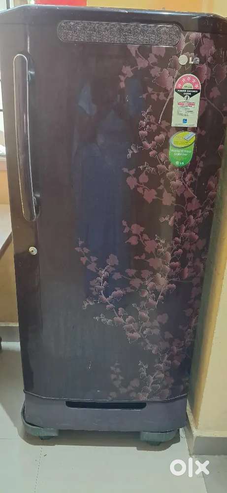 LG FRIDGE - 215 litres