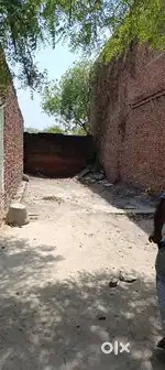 Men market for sell